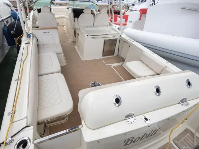 Chris-Craft Calypso 30