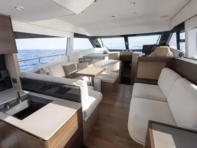 Ferretti Yachts 500