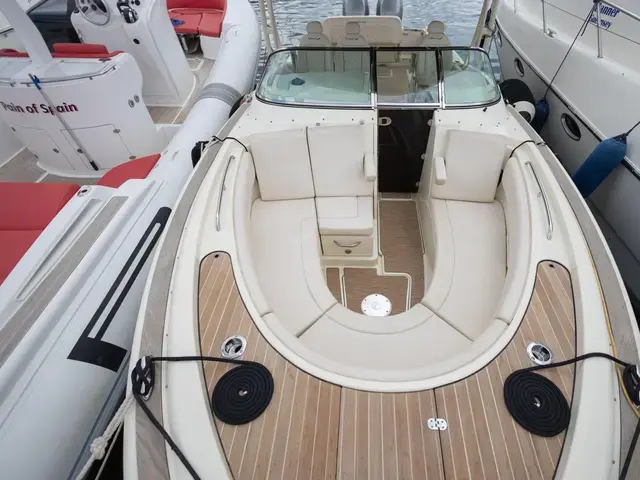 Chris Craft 30 Calypso