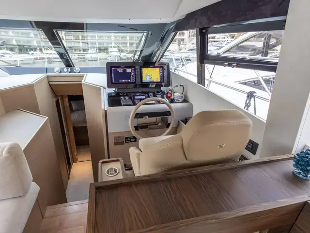 Ferretti Yachts 500