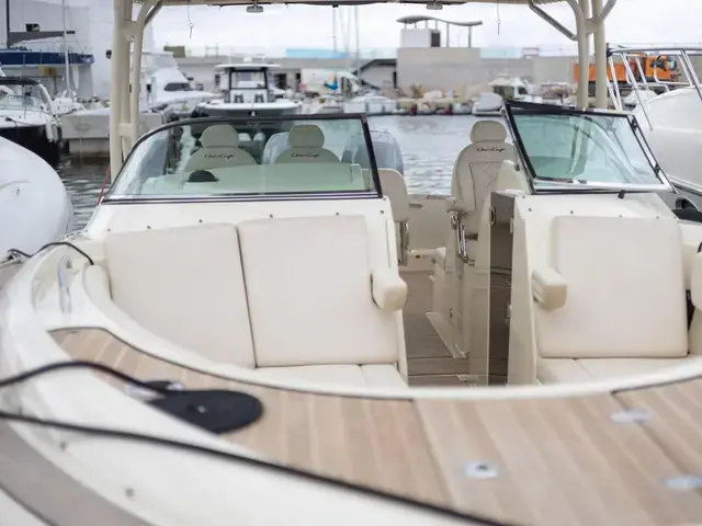 Chris Craft 30 Calypso