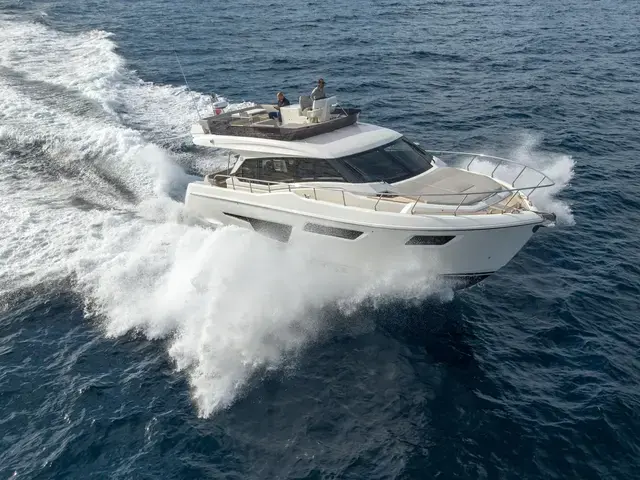 Ferretti Yachts 500