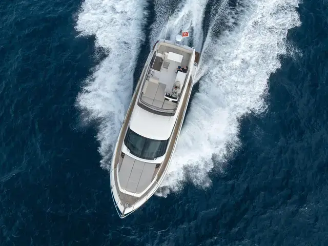 Ferretti Yachts 500