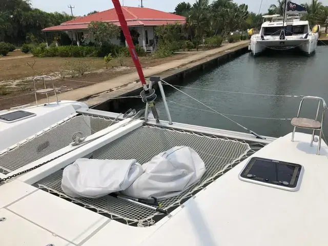 Lagoon 42