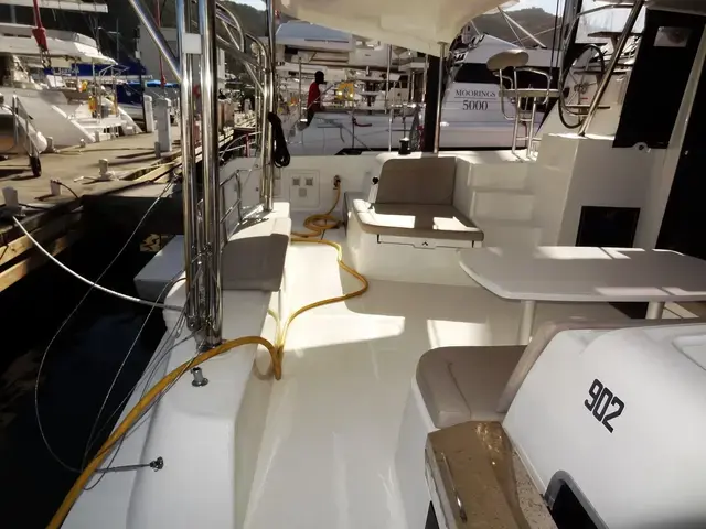 Lagoon 42