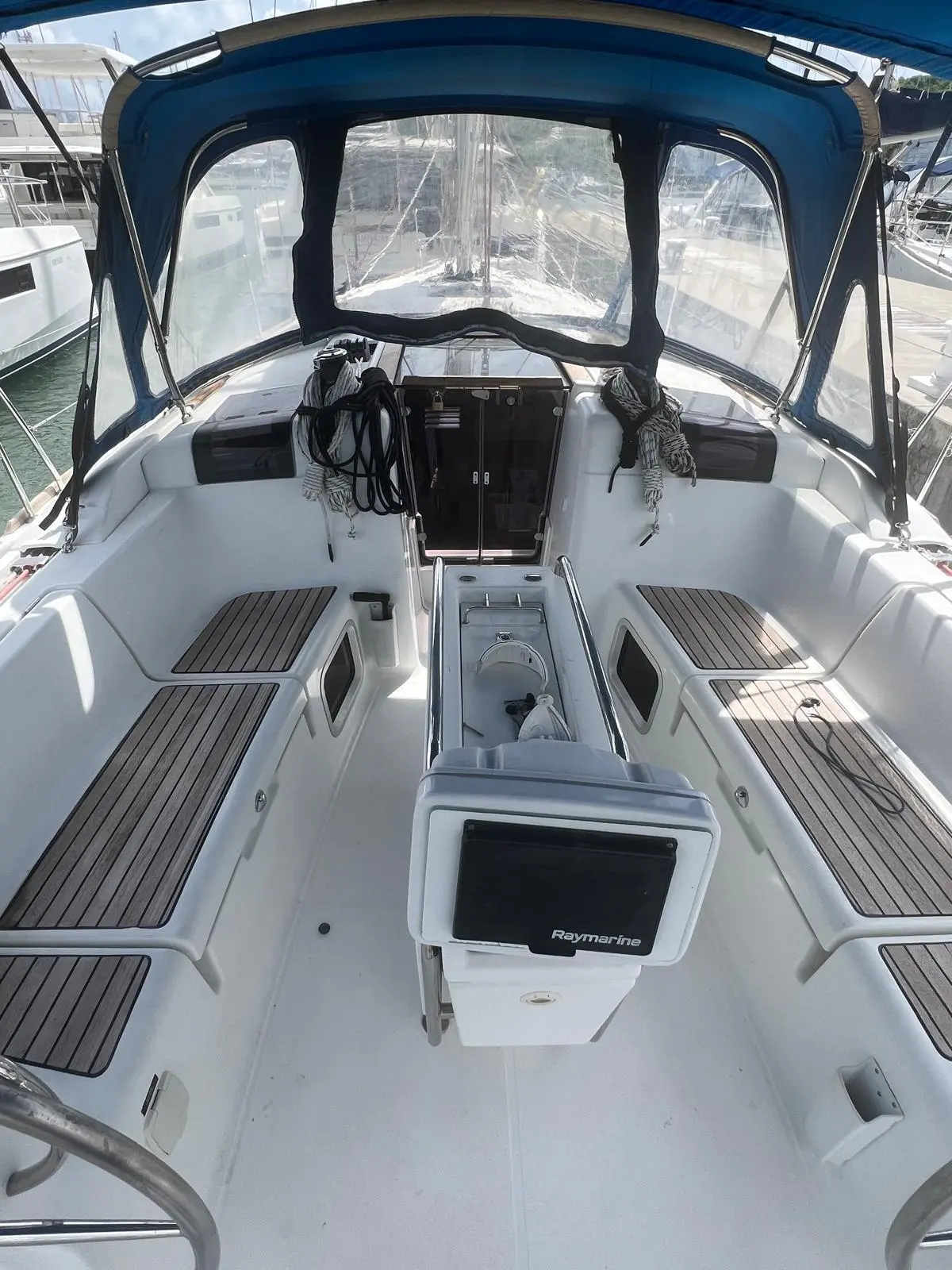 2017 Jeanneau sun odyssey 419