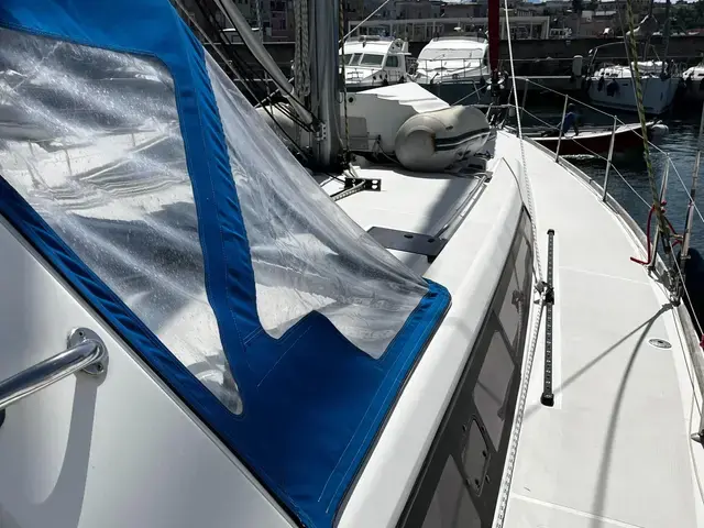 Beneteau Oceanis 48