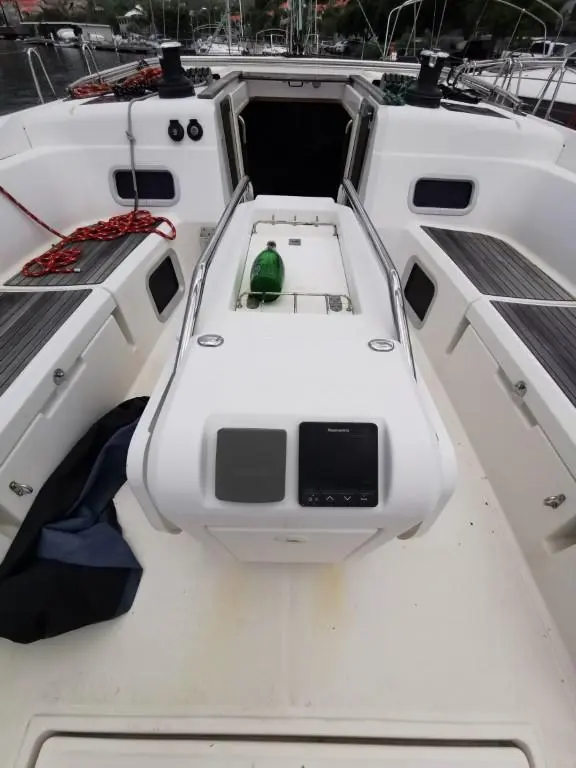 2016 Jeanneau sun odyssey 469