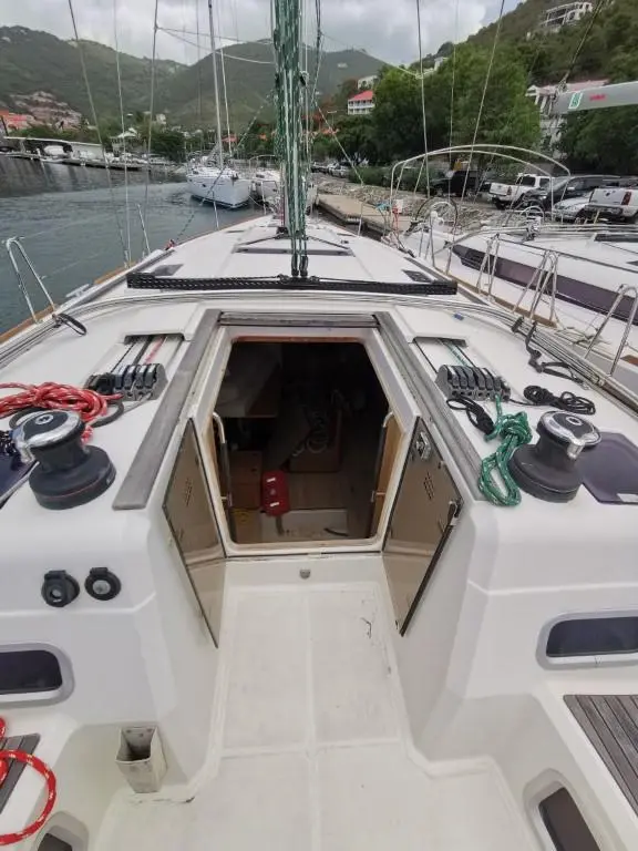 2016 Jeanneau sun odyssey 469