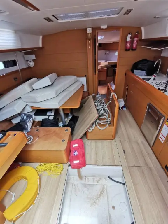 2016 Jeanneau sun odyssey 469