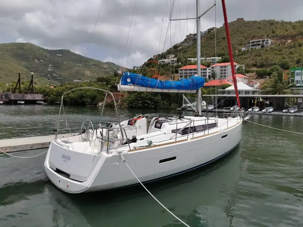 2016 Jeanneau sun odyssey 389