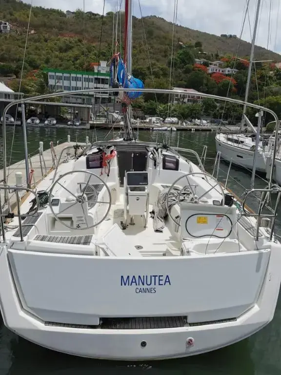 2016 Jeanneau sun odyssey 389