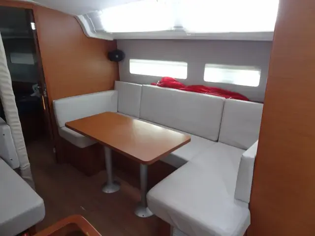 Jeanneau Sun Odyssey 410