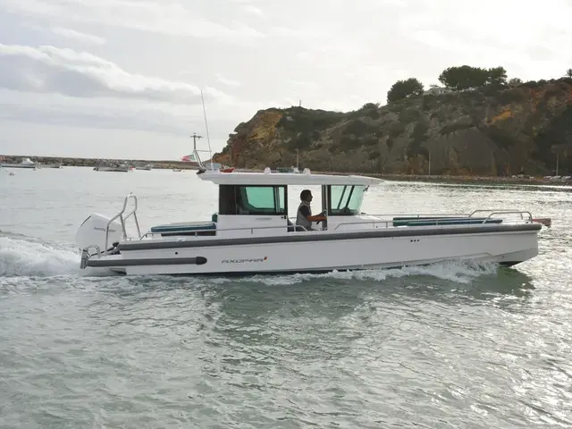 Axopar 28 Cabin