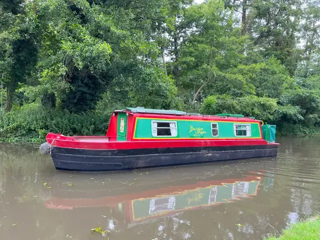 Springer 29' Narrowboat