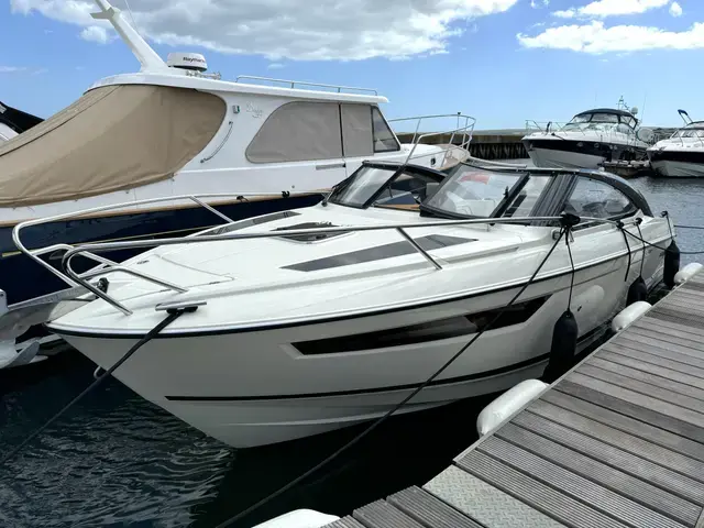 Parker Boats 750 DC