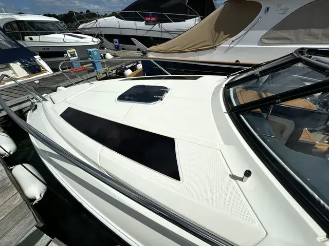 Parker Boats 750 DC