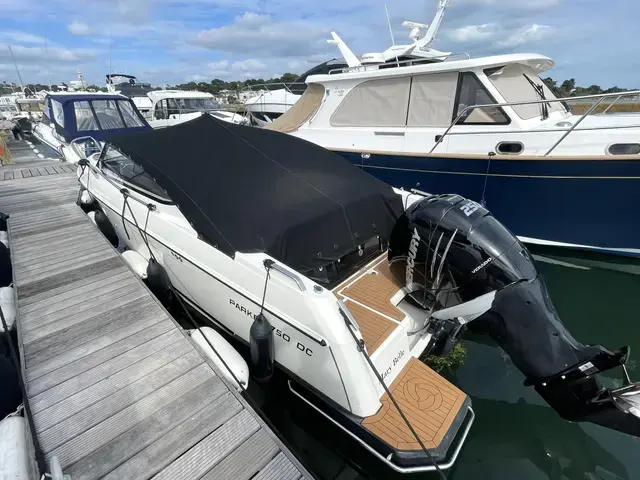 Parker Boats 750 DC