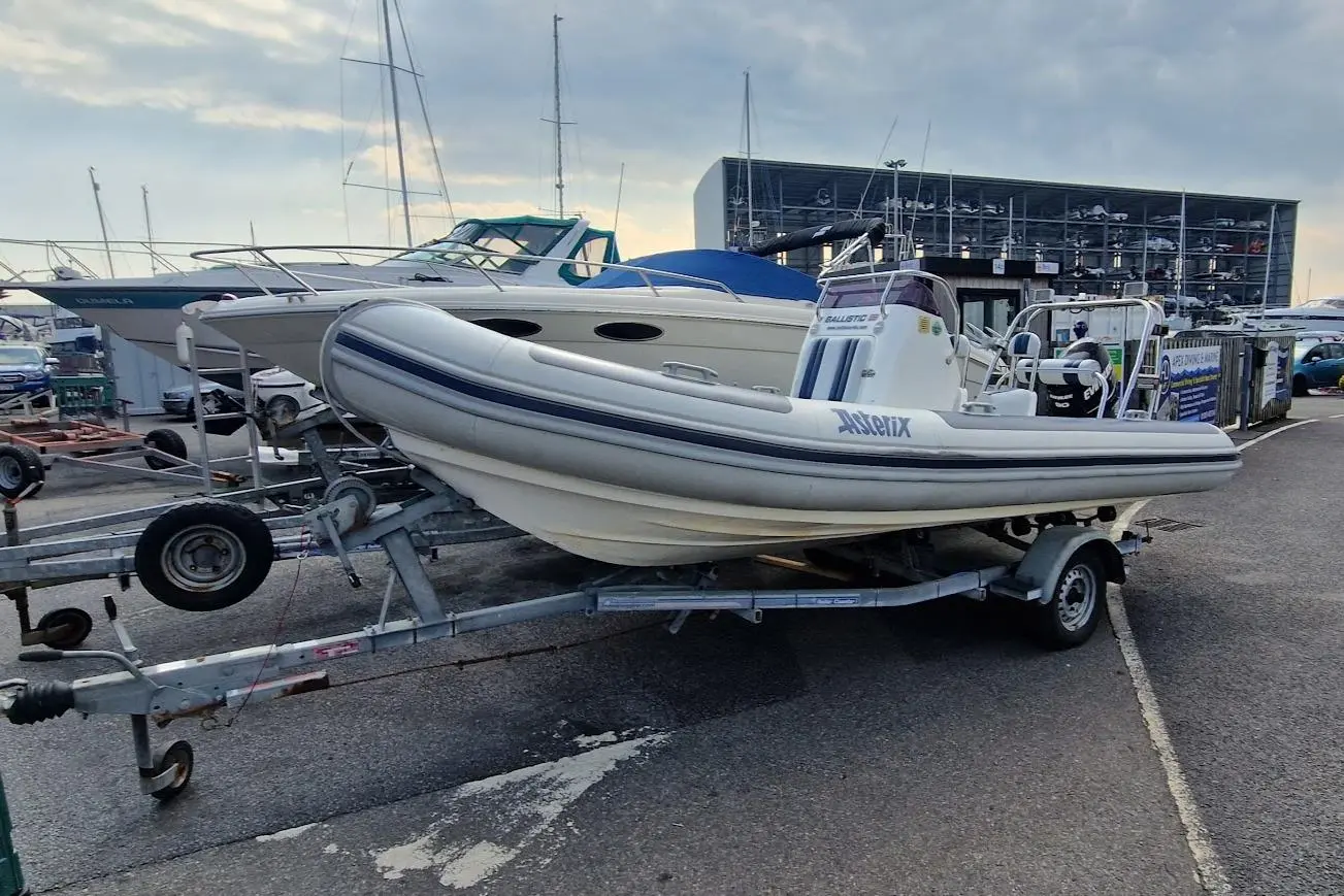 2010 Evinrude 550 rib