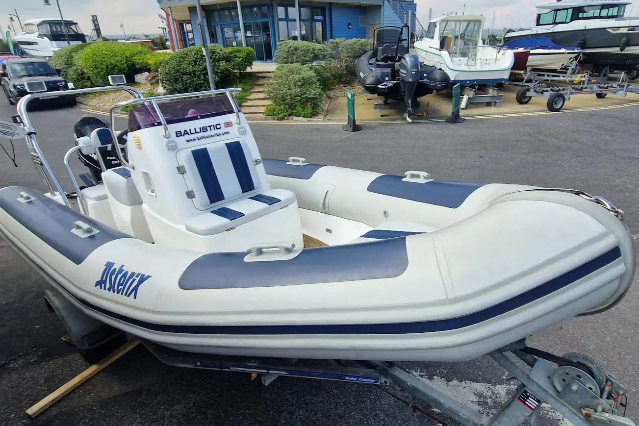 2010 Evinrude 550 rib