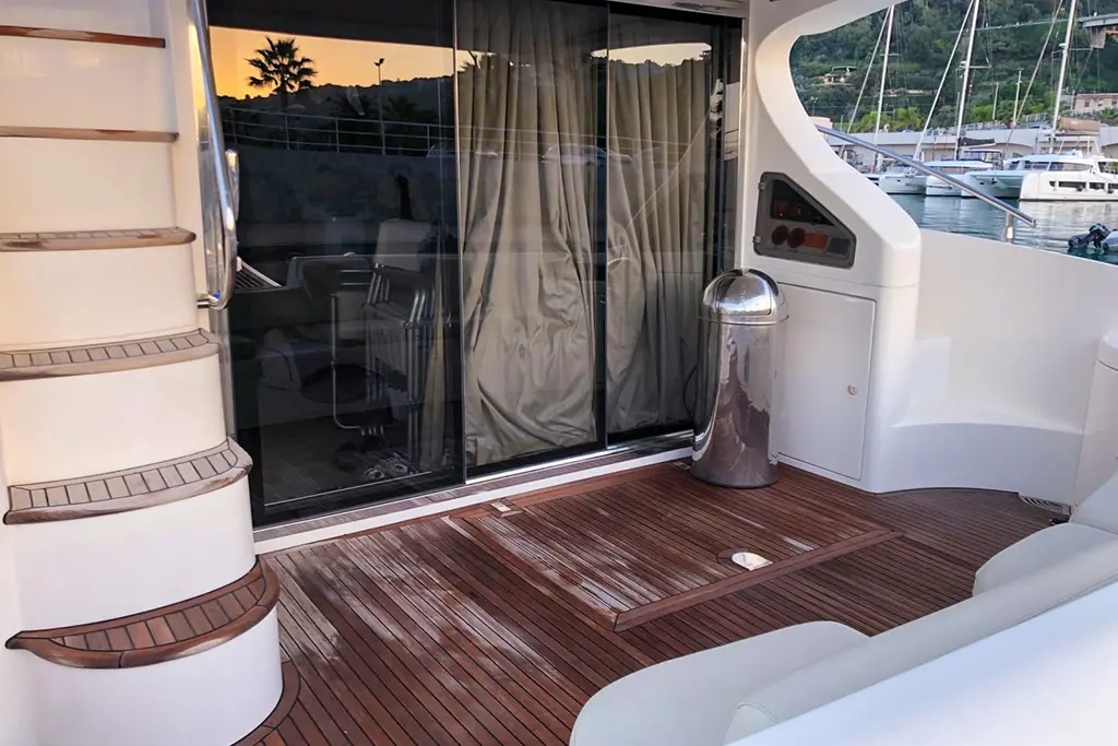 2007 Azimut 50 flybridge