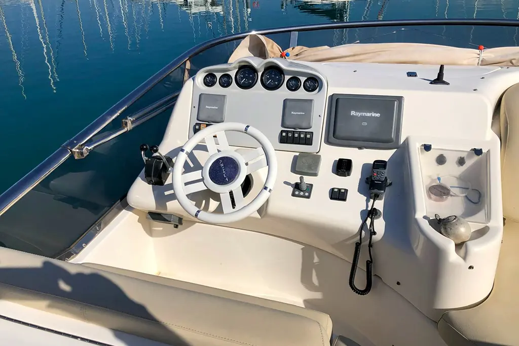 2007 Azimut 50 flybridge