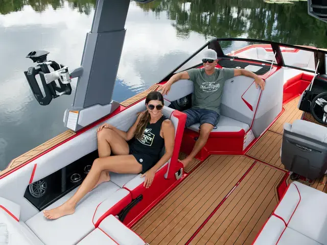 Nautique S23