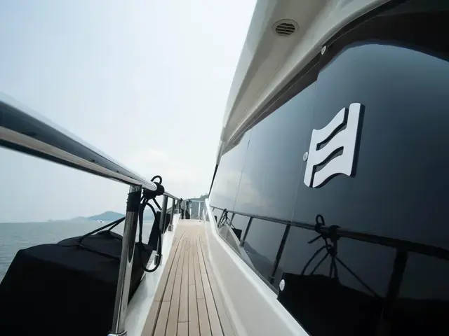 Ferretti Yachts 450