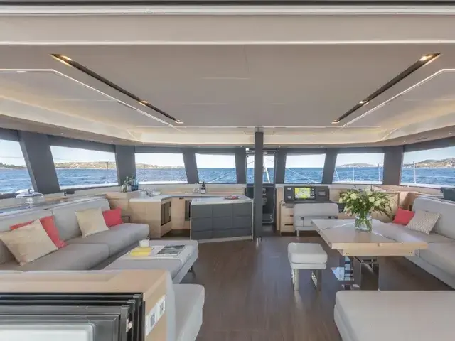 Fountaine Pajot Alegria 67