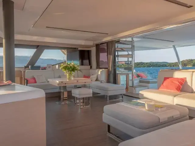 Fountaine Pajot Alegria 67