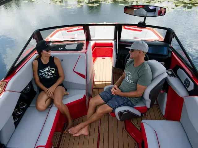 Nautique S23