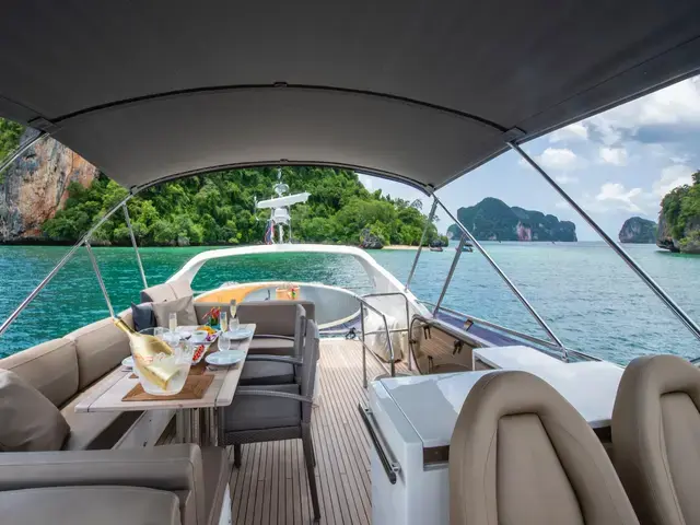 Princess Flybridge 60 Motor Yacht