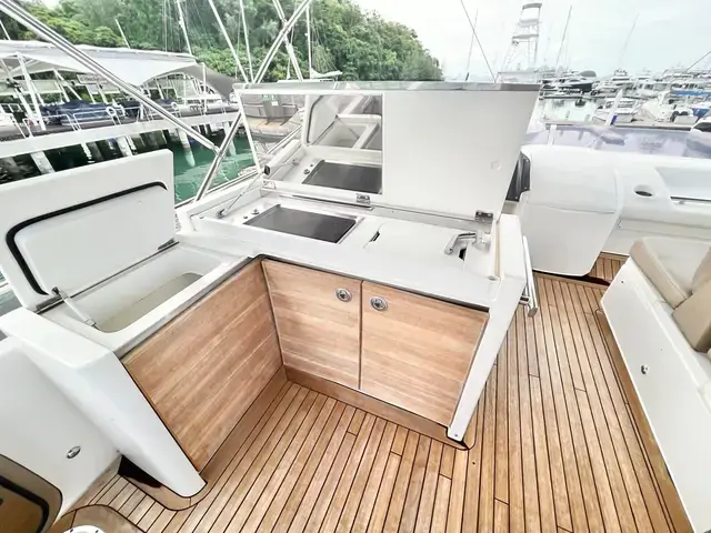 Princess Flybridge 60 Motor Yacht