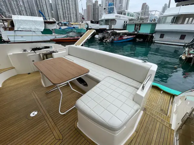 Azimut 53