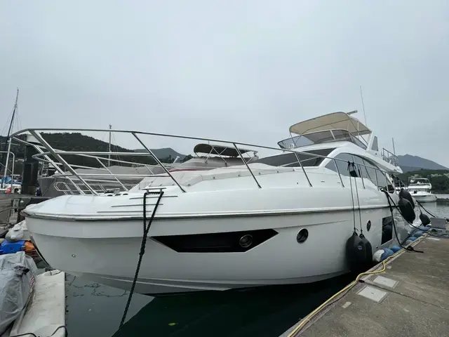 Azimut 55