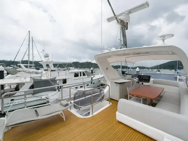 Azimut 55