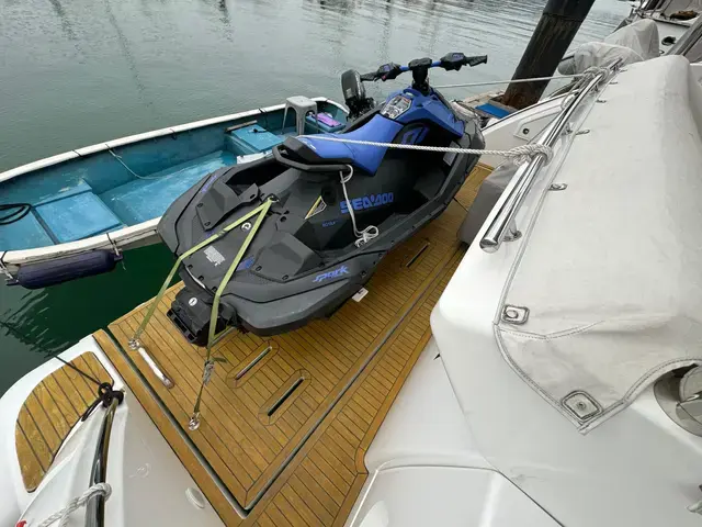 Azimut 55