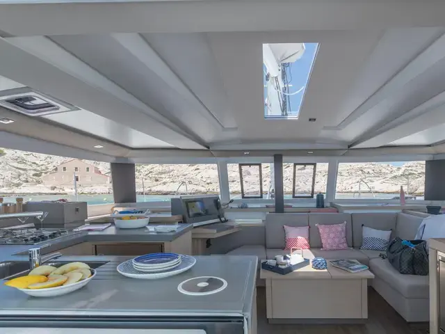 Fountaine Pajot Astrea 42