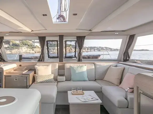 Fountaine Pajot Isla 40