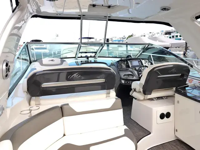 Monterey 415 Sport Yacht