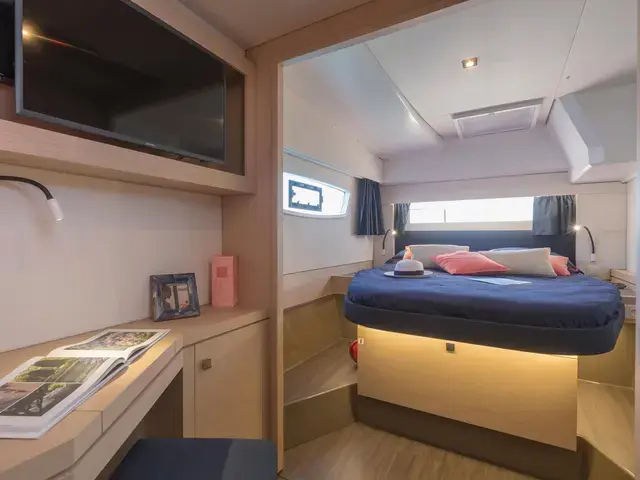 Fountaine Pajot Astrea 42