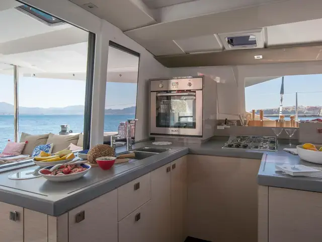 Fountaine Pajot Astrea 42