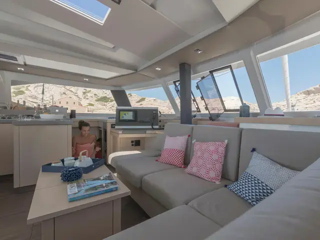 Fountaine Pajot Astrea 42