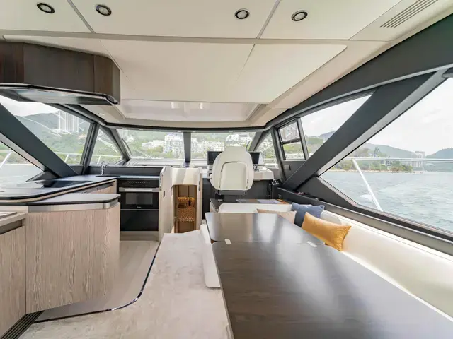 Azimut S6