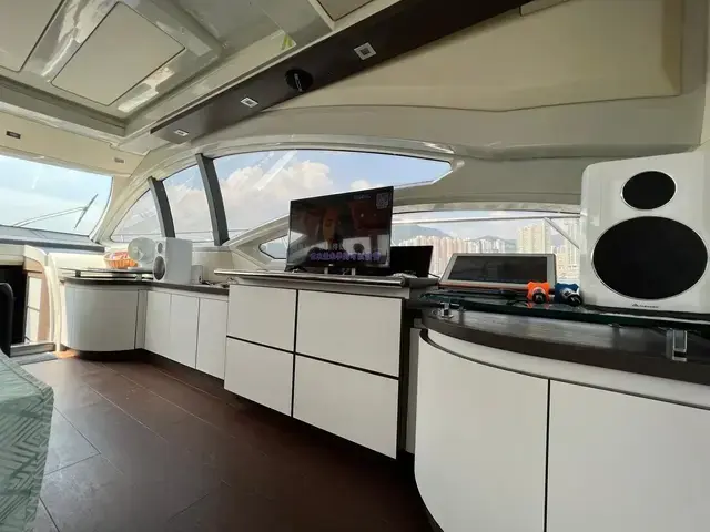 Azimut 62