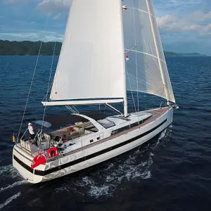 2017 Beneteau Oceanis Yacht 62