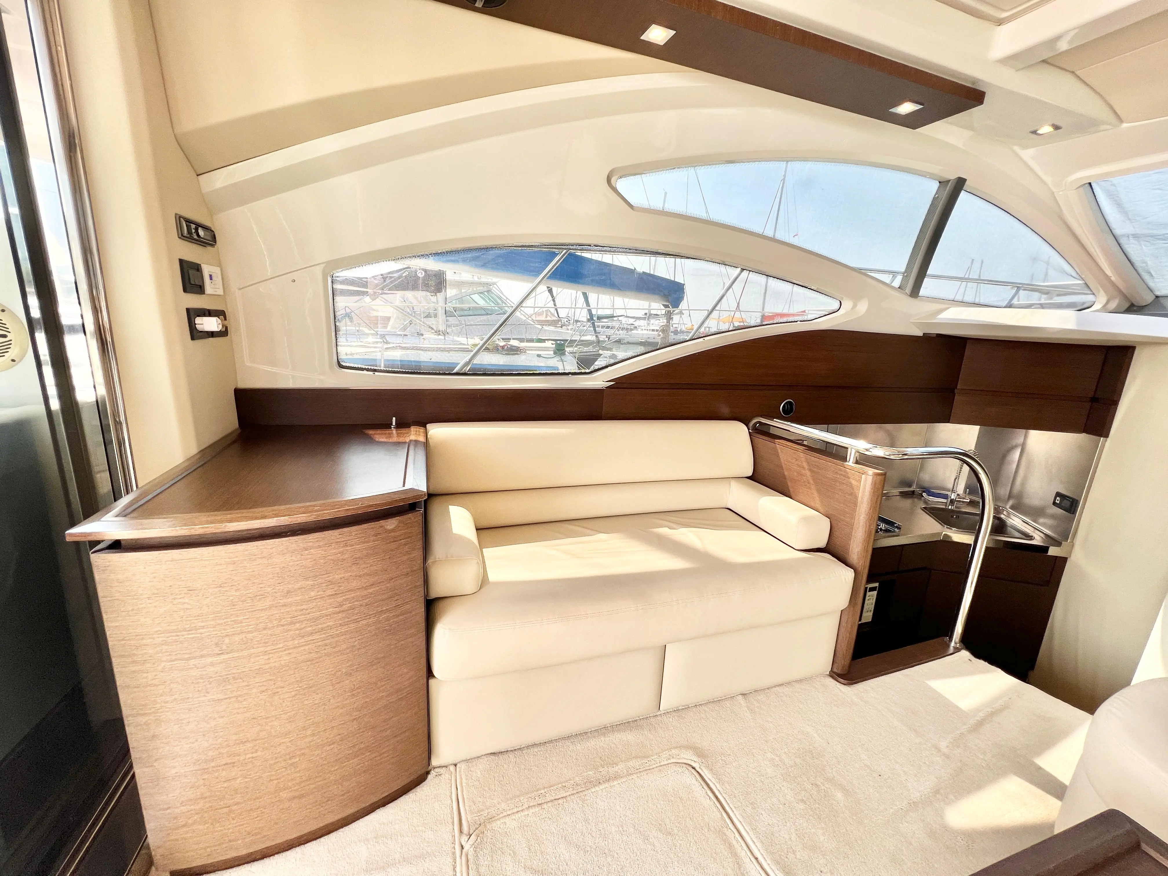 2009 Azimut 43 s