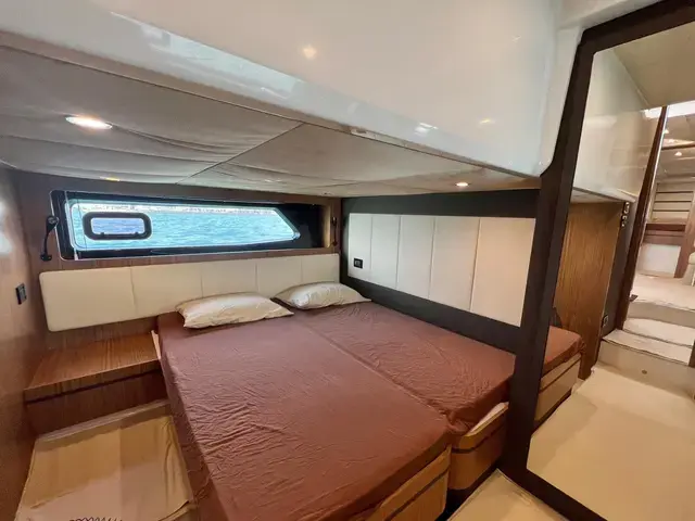 Azimut Atlantis 43