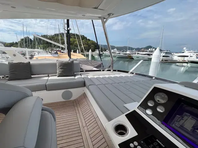 Sunseeker Manhattan 66