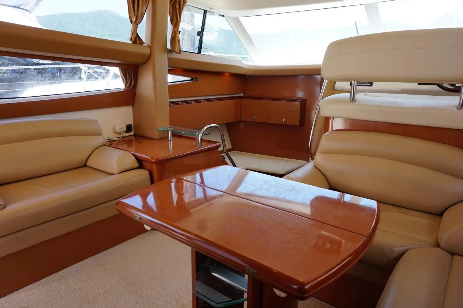 2008 Prestige 42 fly